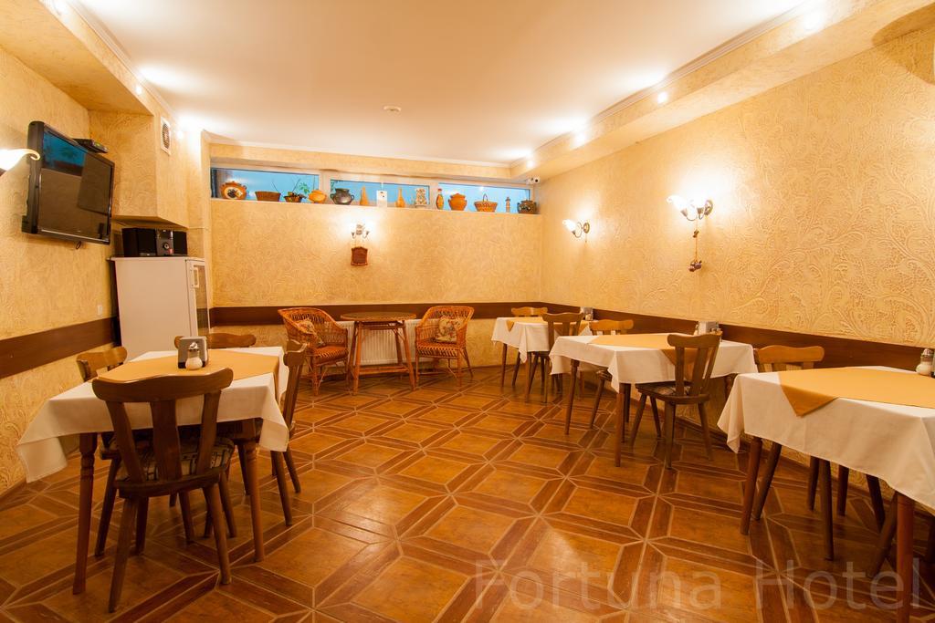 Fortuna Hotel Chisinau Exterior photo