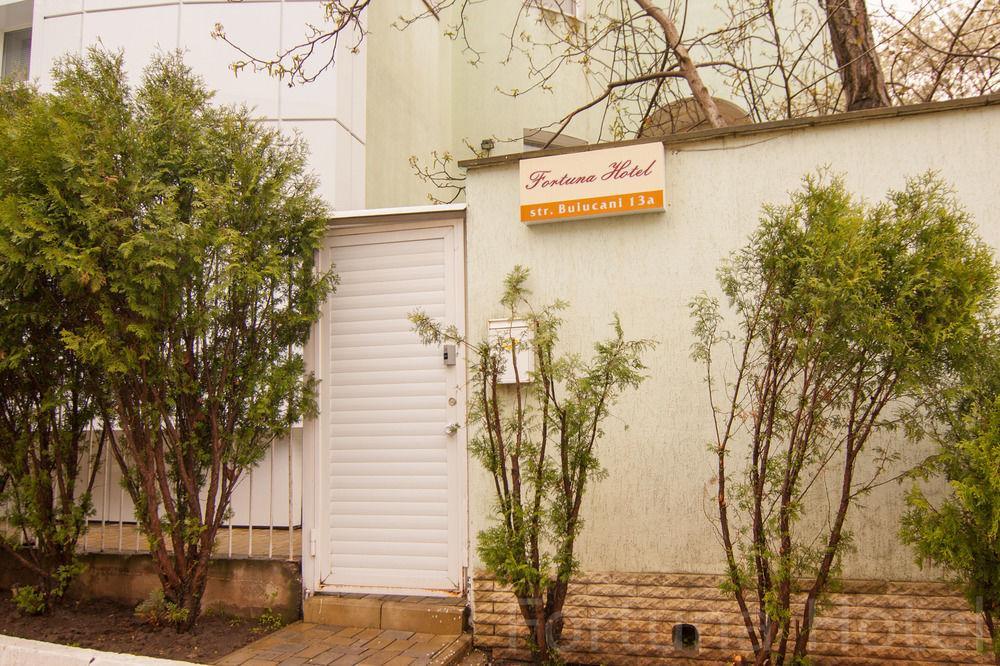 Fortuna Hotel Chisinau Exterior photo